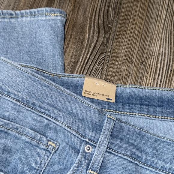 Levi’s Light Blue Denim Jeans 22w shaping skinny 311 stretch NEW baddie - Picture 6 of 10